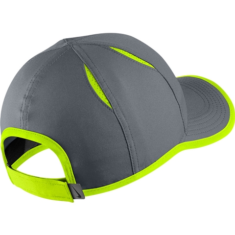 nike featherlight hat volt